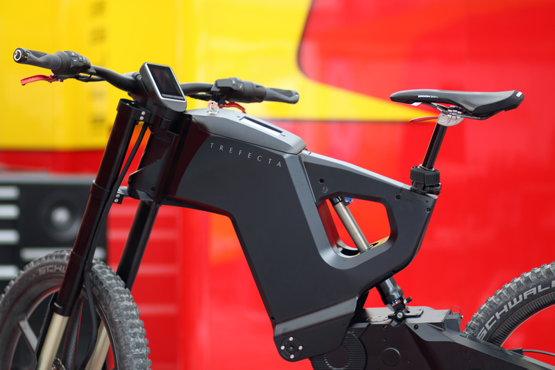 Illustration for article titled What It's Like to Ride This Incredible E-Bike at 40 Miles Per Hour